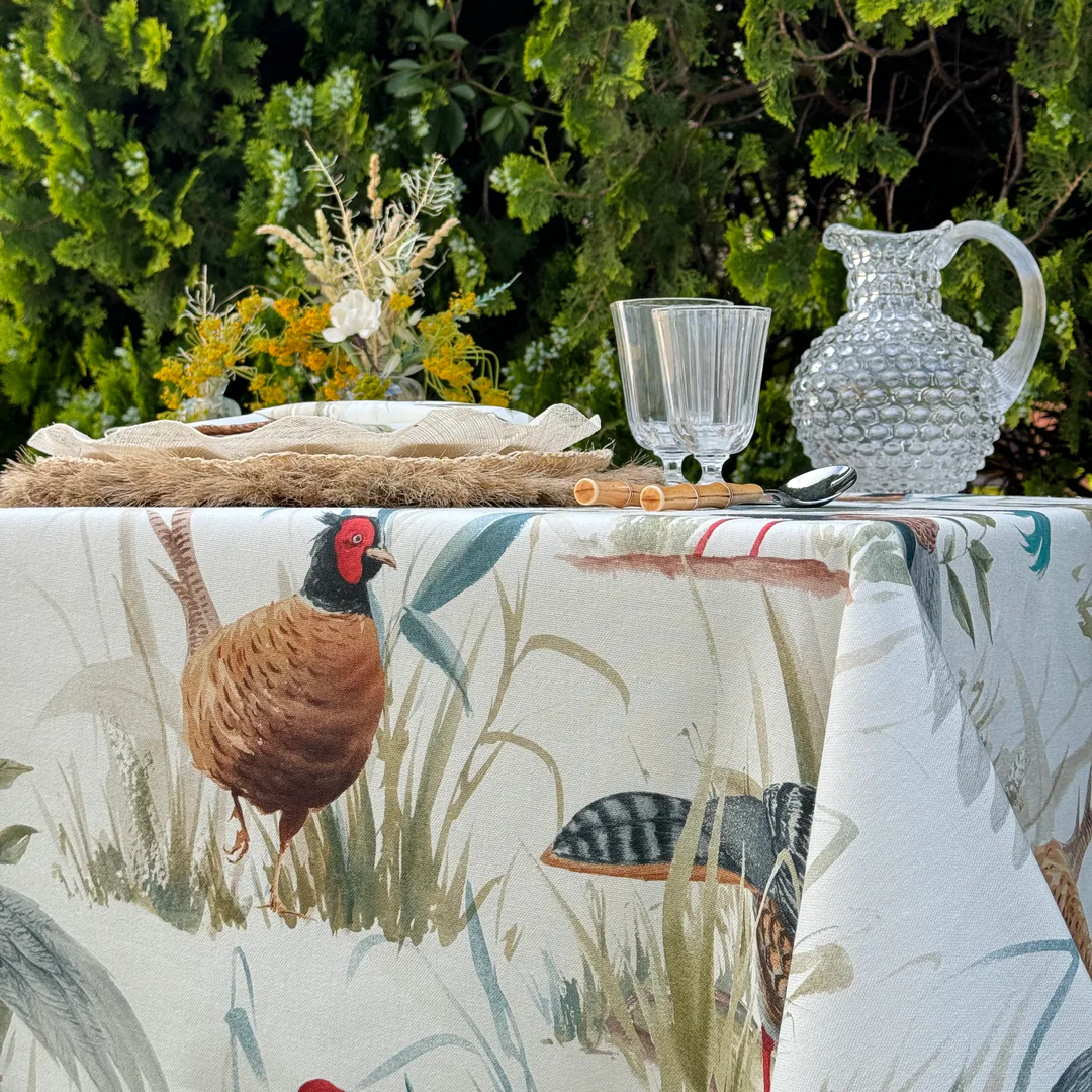 ‘Faisanes’ Tablecloth