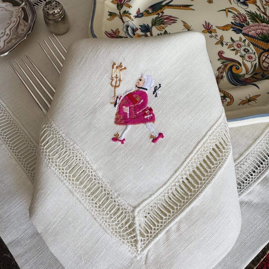 ‘Château de Bouchard’ Napkin