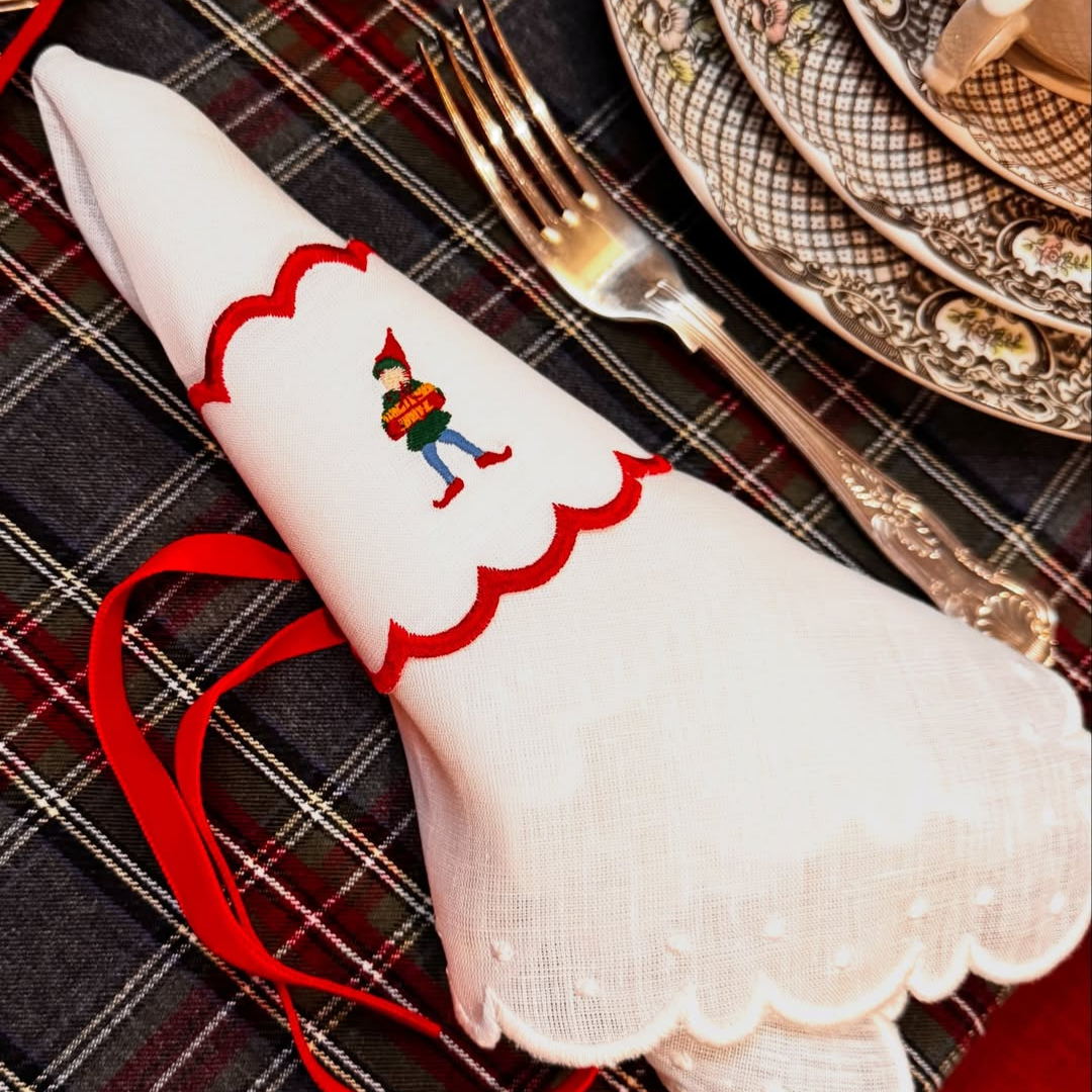 ‘Magic Elf’ Napkin