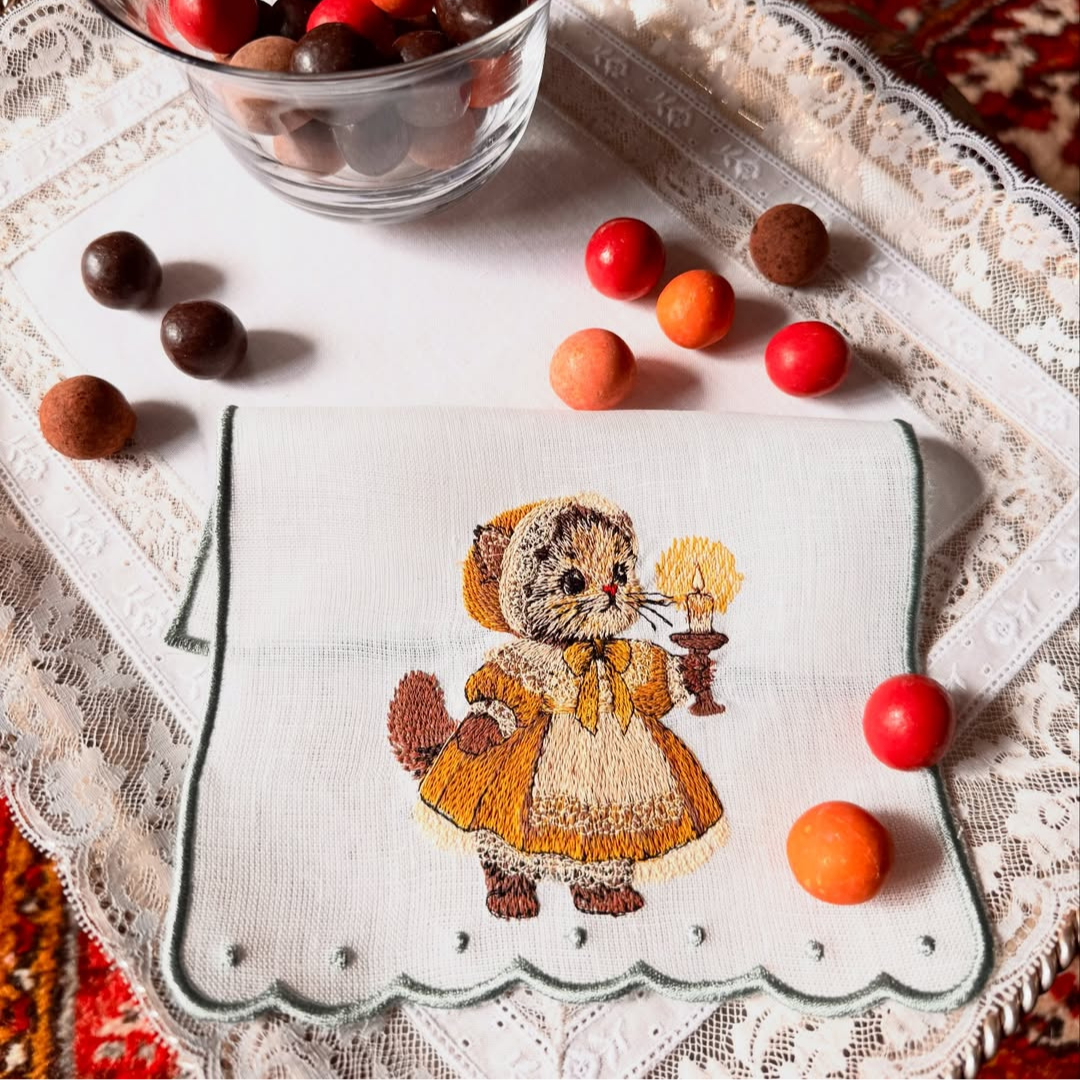 ‘Little Kitten’ Napkin