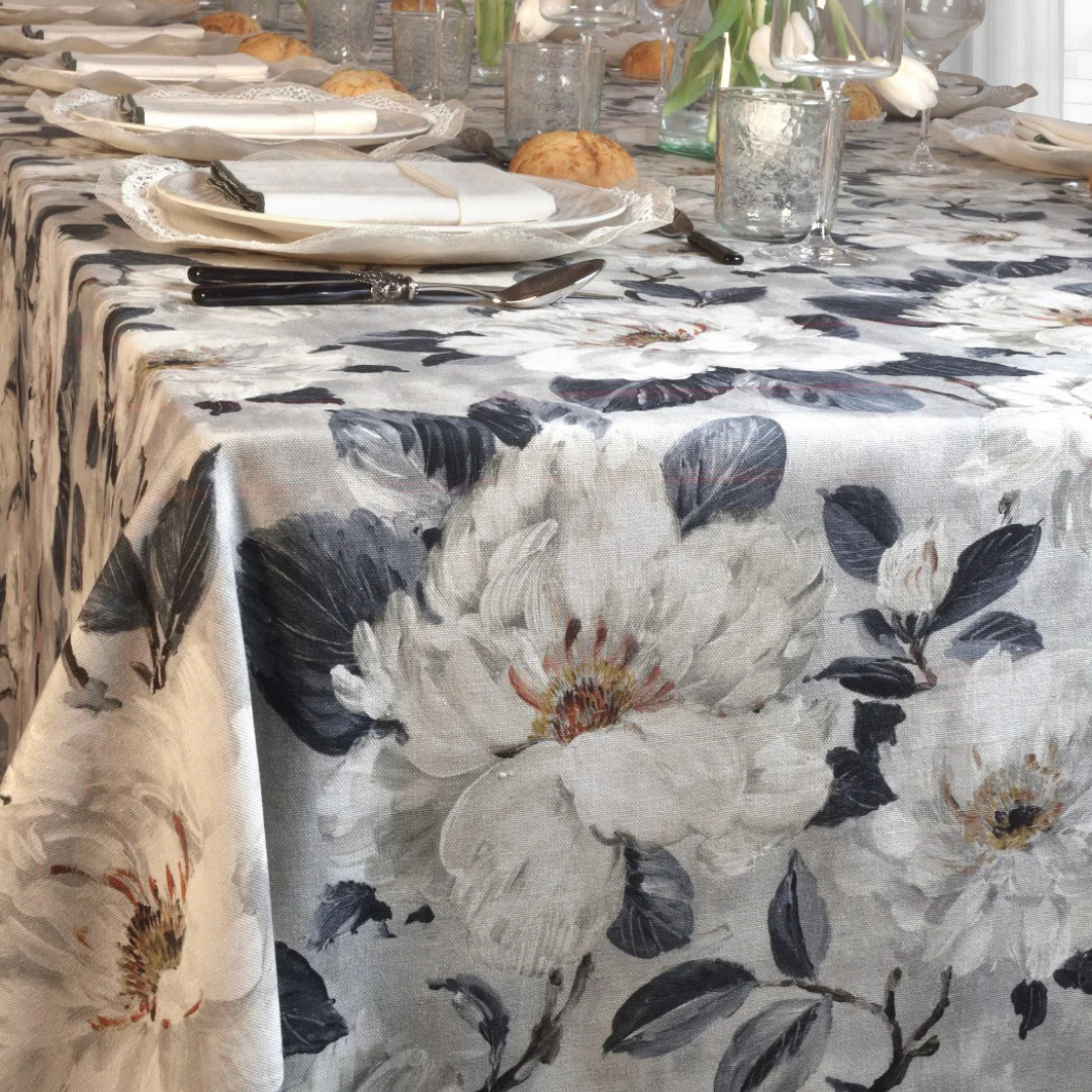 'White Garden' Printed Tablecloth